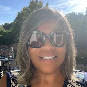 Meet your Posher, Diane